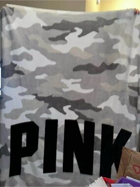 PINK Victoria's Secret Gray Camo Fleece Blanket with Black Logo